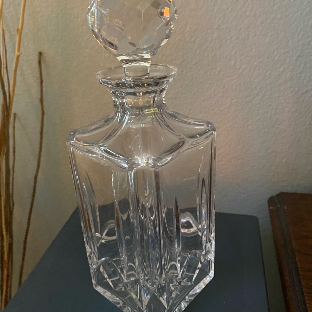 Atlantis Whiskey Decanter- Castelo cut